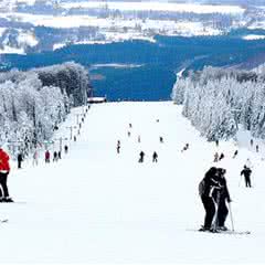 九顶塔滑雪场