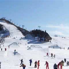 莲花山滑雪场