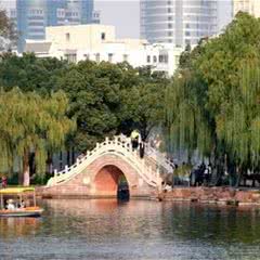 月湖公园