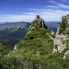 甘肃莲花山国家森林公园