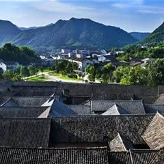 张谷英村