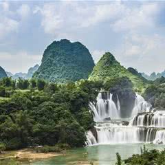 德天跨国瀑布