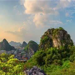 叠彩山