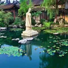泰州凤城河梅园景区