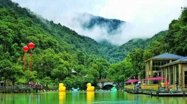 秋枫寨旅游区