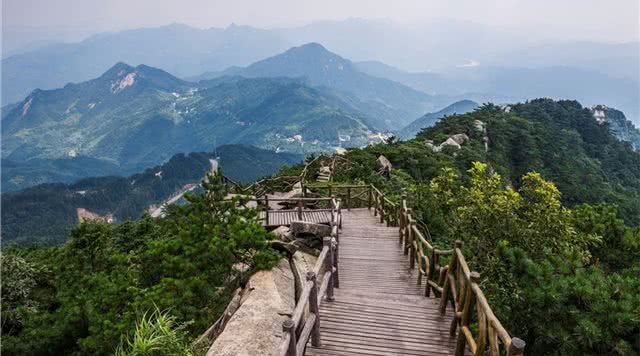 薄刀峰