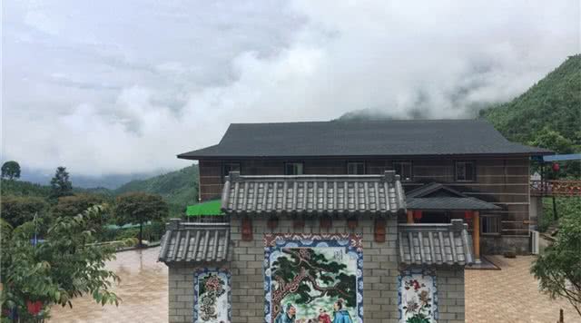 连山皇后山茶庄园