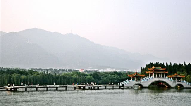 星湖湿地公园